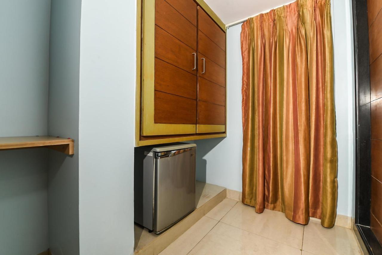 Отель Balaji Grand Какинада Экстерьер фото